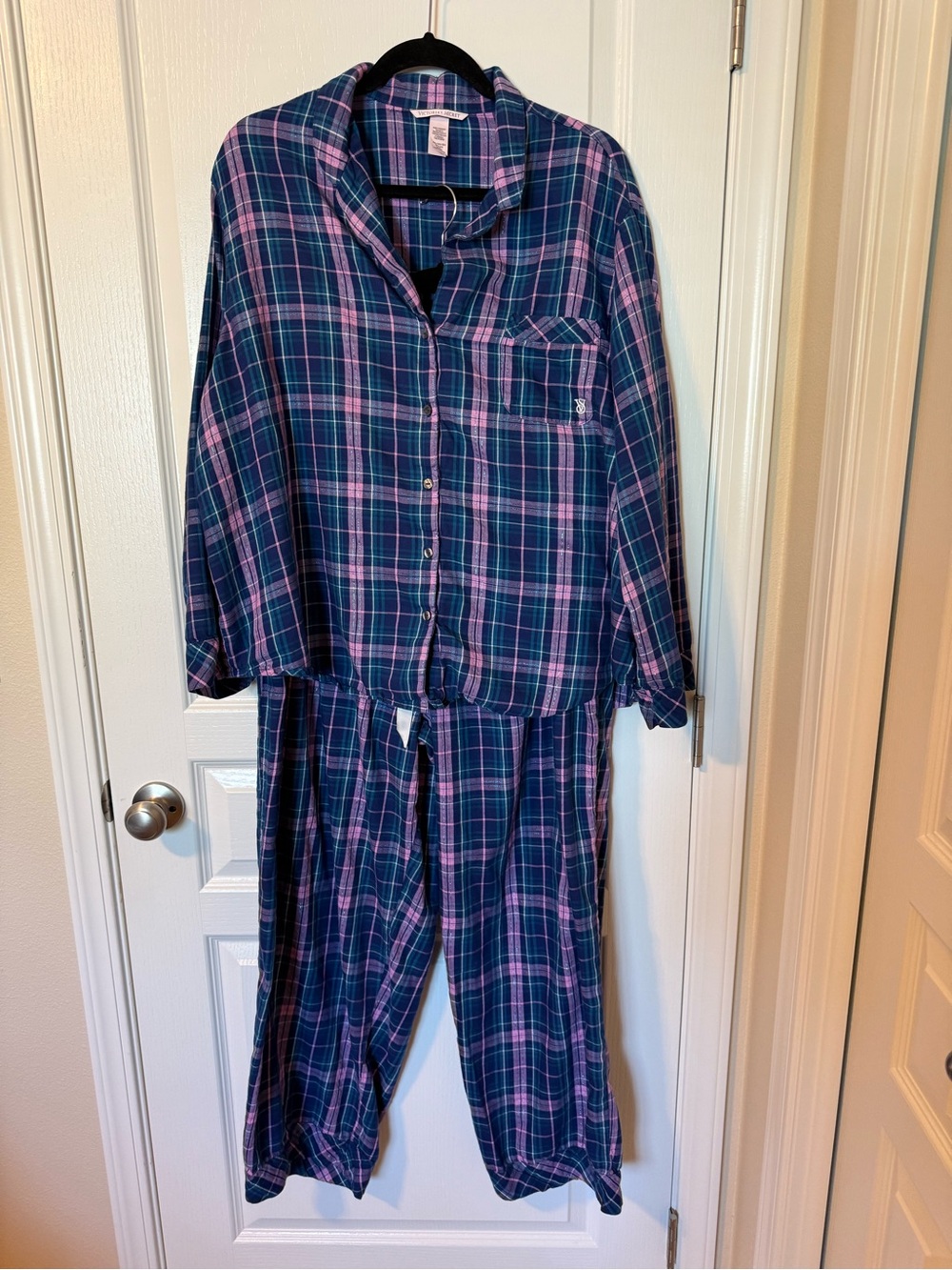 Victoria's Secret Navy and Pink Plaid Pajama Set
